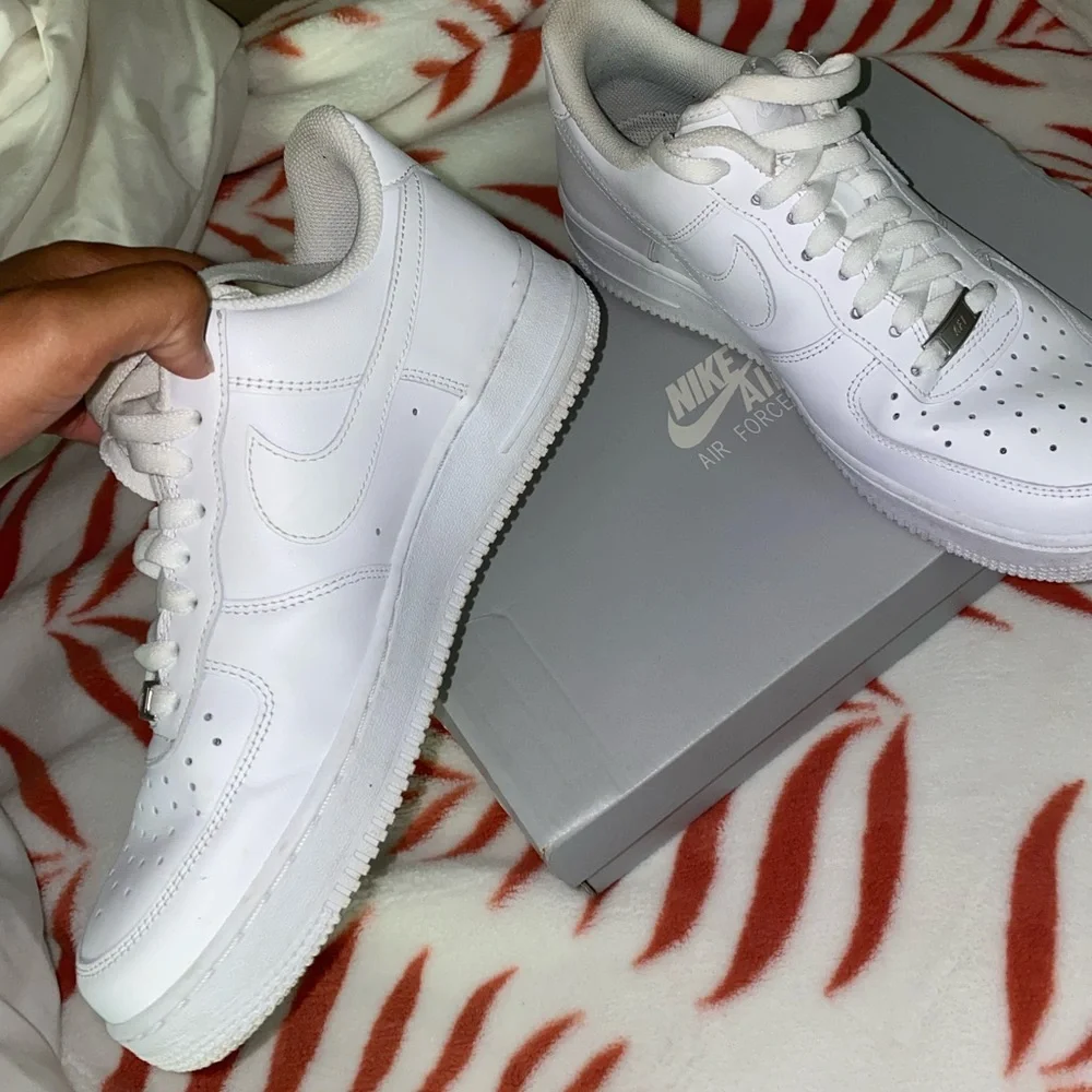 SOLD Nike Air Force 1s - Picture 2 of 3